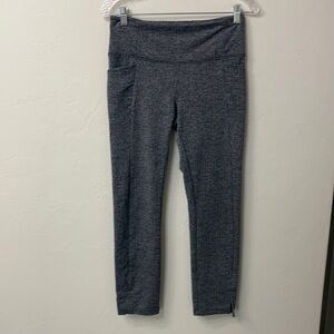 Athleta black and white pattern pants size Small